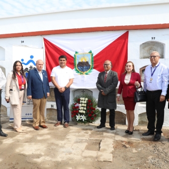 BENEFICENCIA RINDE HOMENAJE A TRUJILLANA JACOBA LACOMBA QUIEN PARTICIPÓ EN LA CONFECCIÓN DE LA PRIMERA BANDERA DEL PERÚ